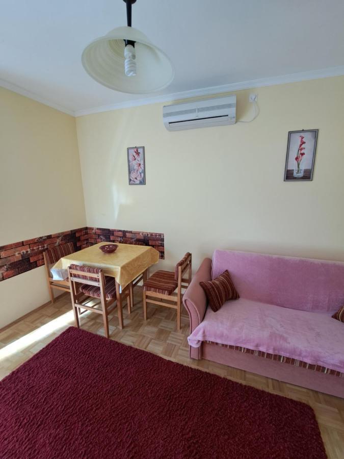Pinter Apartman 잘라카로쉬 외부 사진